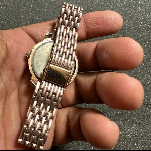 Metaphor Ladies Quarts Watch Pink Tone Jeweled MET07RG Working New Battery - Picture 8 of 9